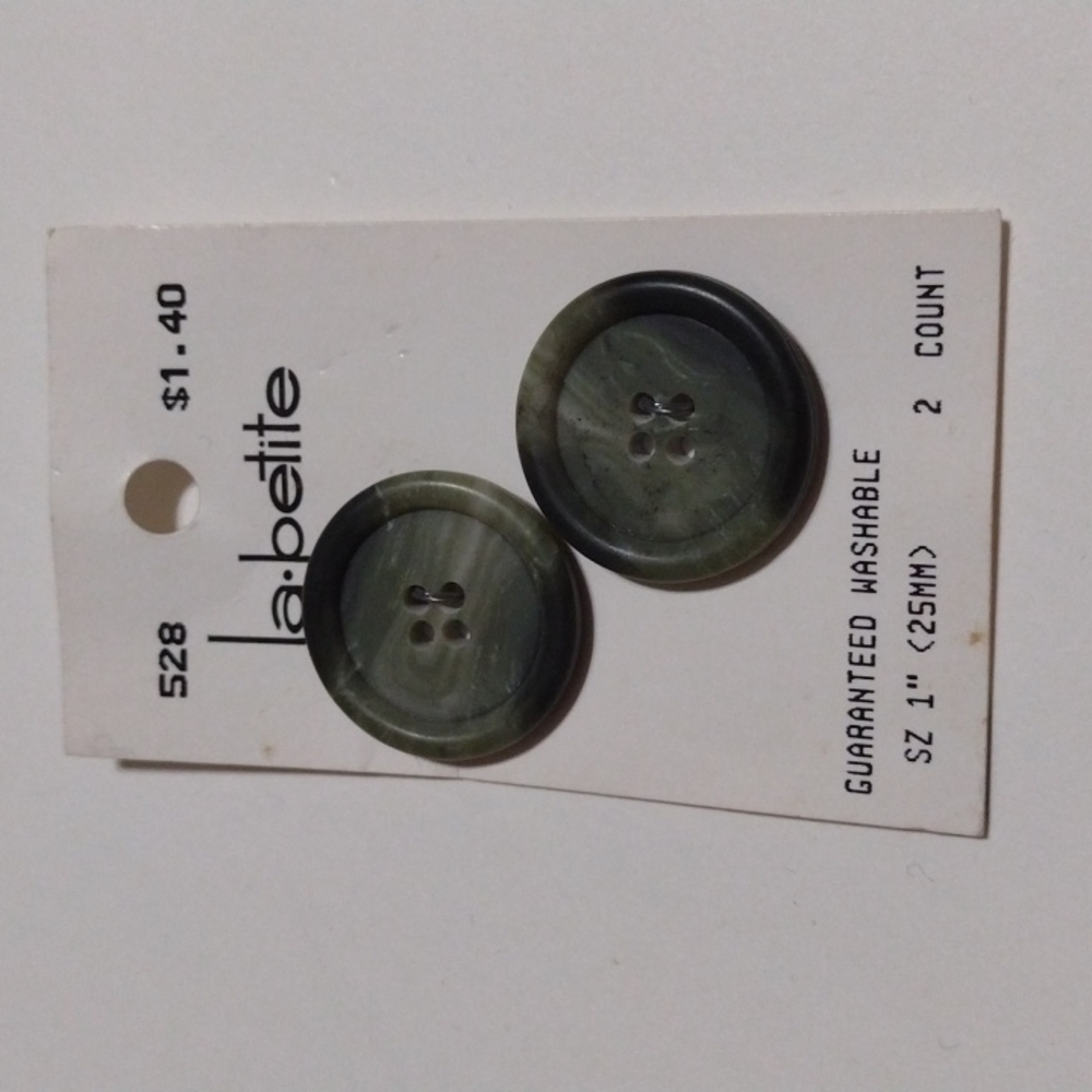 $2 Add-on Smoky Buttons La Petite 528